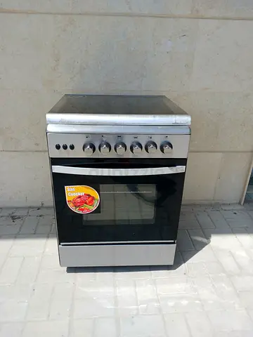 Nikai gas cooker 60x60 for sale