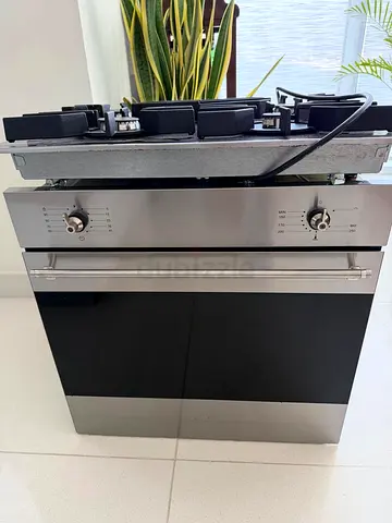 Modern Cooking Range with Gas Burners