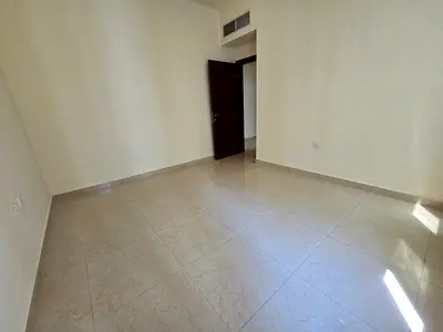 شقه فاخره في القليعه قريبه من الخدمات موقع مميز باطلاله مريحه باركن مجاني خدمات متوفرة