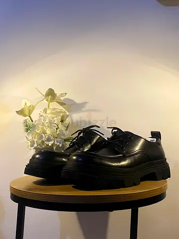 ZARA Chunky Moc
Toe Shoes (44)