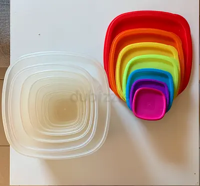 Set of plastic boxes