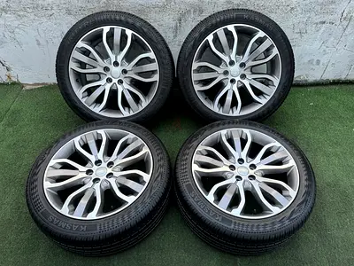 Genuine Range Rover 21inch Rims  2025 Tyres