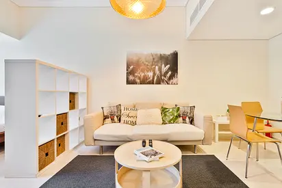 Comfy Studio w/ Views | Near Marina & Burj Al Arab | Furnished | Flexible term