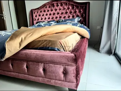 Bed with matress from Marina Home (king size, velvet)