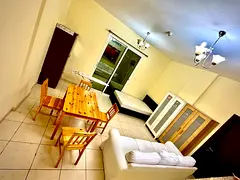 Bed space Available for ladies with Balcony