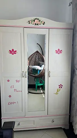 Childrens Wardrobe with Mirror