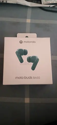 Motorola Moto Buds BASS Wireless Earbuds