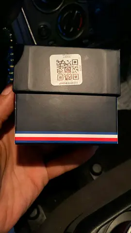 ساعة ماركة تومي أصليه بالضمان