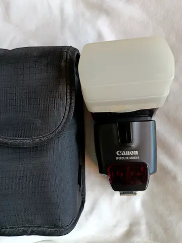 Canon Speedlite 430EX II in excellent condition
