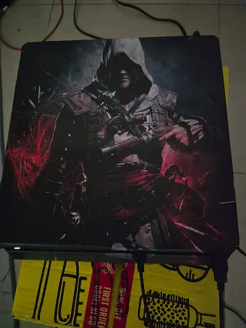 Ps4 in mint condition with few games and three joysticks (2 new and one need to be repaired)