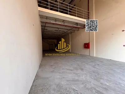 Fully operational warehouse with flexible layout, ideal for storage and distribution, featuring prime access to main roads efficiently