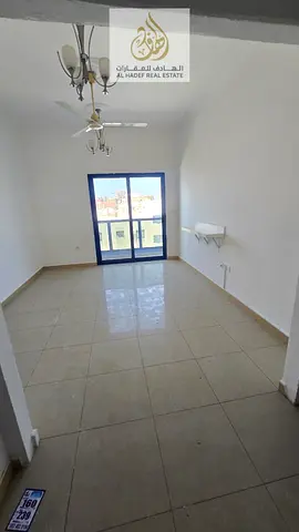 ✨ For Annual Rent in Ajman – Prime Location ✨🏡 A fantastic opportunity to live in a distinctive apartment located directly on Al Ittihad Street, in