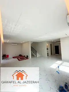 LUXURY VILLA IN AL AWIR FIRST 3 bedrooms 1 halls 1 living 1 dining 1 kitchen garden store laundry pa