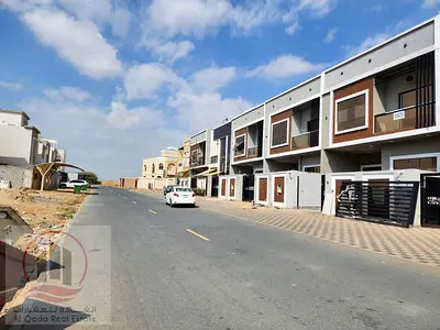For sale, a villa in Ajman Al Zahia, 5 master rooms, a Majles room, a hall, and a maid’s room, free