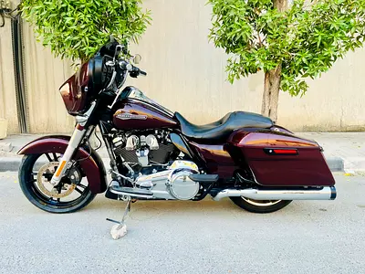 2022 HARLEY DAVIDSON STREET GLIDE MAROON