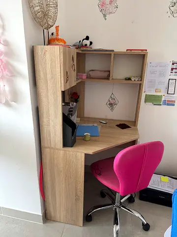 Modern Study Desk with Pink Chair 2 pcs desk and 2 pcs chairs