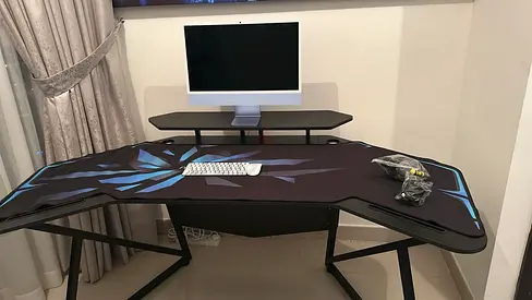 Gaming desk