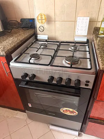 Kitchen Gas Range with Oven