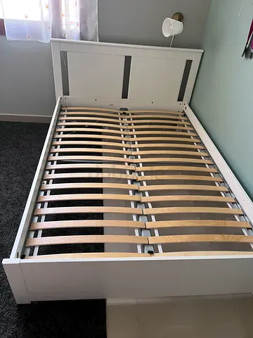 IKEA SONGESAND bedframe 140x200