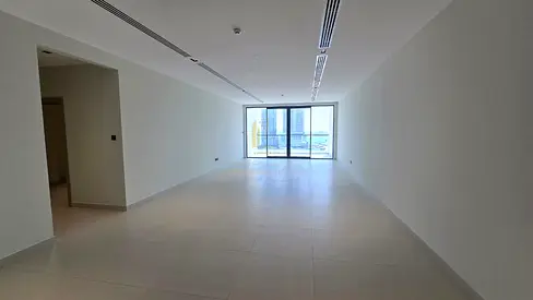 ✨ فرصة استثمارية مميزة في قلب الشارقة! ✨