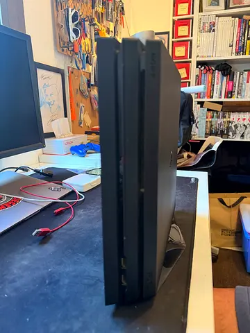 PlayStation 4 Pro (PS4 Pro) 2TB – Excellent Condition + 1 Controller (Blue)