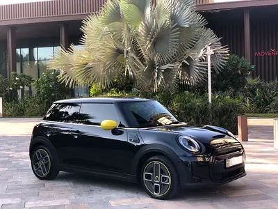 2023 MINI Cooper SE - Korean Specs - Excellent Condition