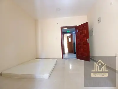 ready to move studio seperete kitchen \\ neat and clean\\ muwaileh sharjah