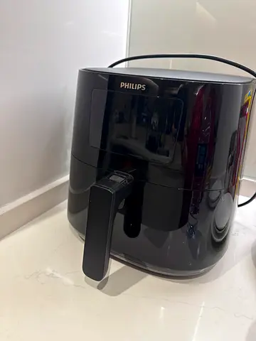 Philips Airfryer XL - 2000W, LED Touch Screen Display, 6.2L, 1.2KGs, 7 Presets, Rapid Air Technology