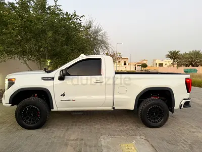 GMC Sierra AT4 Shaheen 2022 | Full Option | Clean | Modified