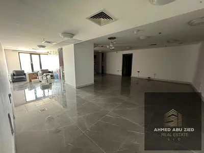 صالون للإيجار السنوي بمساحة 2000 قدم | جاهز للتشغيل بالكامل | يحتوي على حمام مغربي | غرفة مساج | غرفة تنظيف بشرة | حوضين للأظافر | تكييف مركزي | شهرين