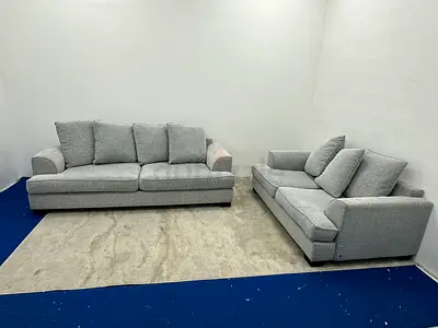 Selling the one brand Kingston 3+2 seater sofa