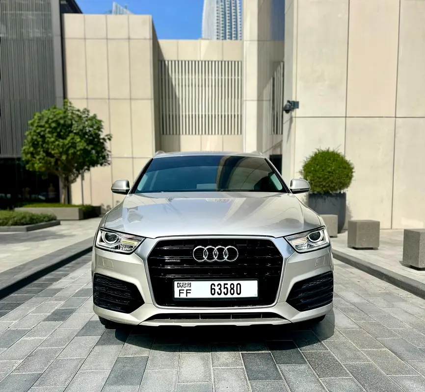 Audi Q3 2016 — photo 1 of 14