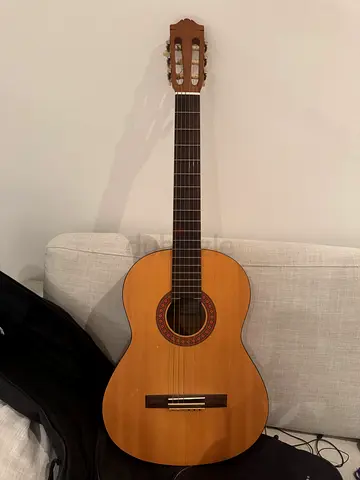 Yamaha Classical Guitar C40M with case