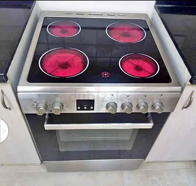 Model Whirlpool 4 Eyes Full Electric Ceramic Cooker Range Size 60 cm