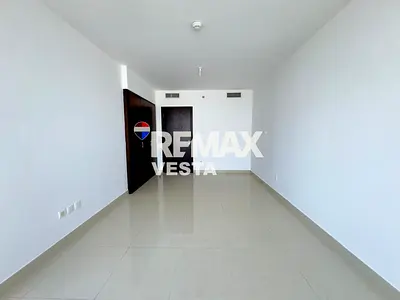 Alluring View | High Floor Ready to Move