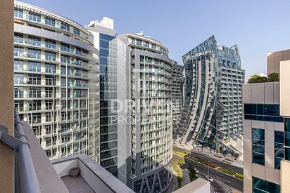 Fully Furnished | Community View | Mid Floor