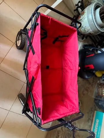 Red foldable collapsible utility wagon - used, good condition
