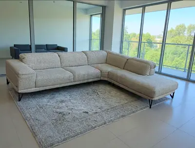 Almost like new condition Natuzzi L shape sofa