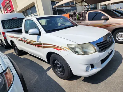Toyota Hilux Single Cab Base 2015 - GCC Specs - Reliable and Ready to Work!