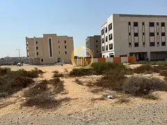 Excellent opportunity to buy commercial land in City Hills Zone A, measuring 4,952 square feet.