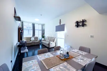 Vacant on Transfer | Bright and Spacious Layout