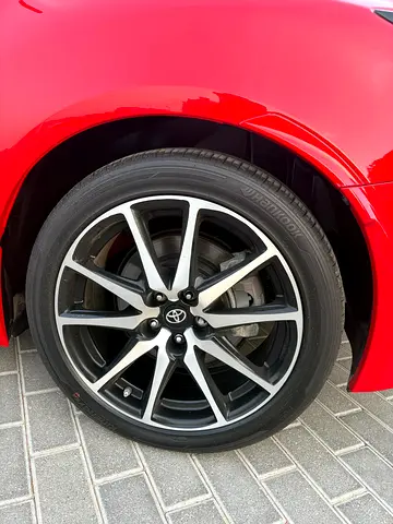 صورة 6 لـ 2024 Toyota GR86