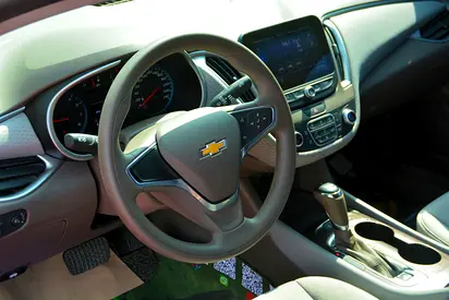 صورة 8 لـ 2019 Chevrolet MALIBU