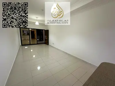 غرفة وصالة للإيجار السنوي في الراشدية 1 عجمان مع باركينج وجيم ومسبح وأكوا بارك وأجهزة كهربائية