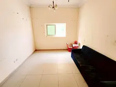 1 BHK available near Muwailha bus station only 30k fully family building Call Ahsan Ali