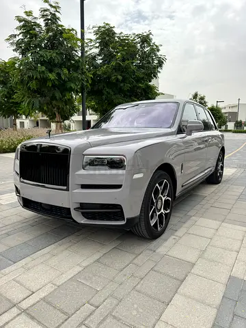 Rolls Royce Cullinan Black Badge GCC low km