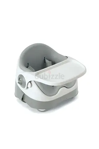 Portable baby booster seat with removable tray - lightly used