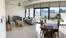 CORNER 3 BR + MAID TOWN HOUSE | SINGLE ROW