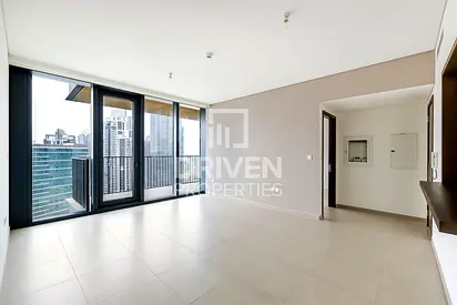 Amazing Sea View | High Floor with Balcony