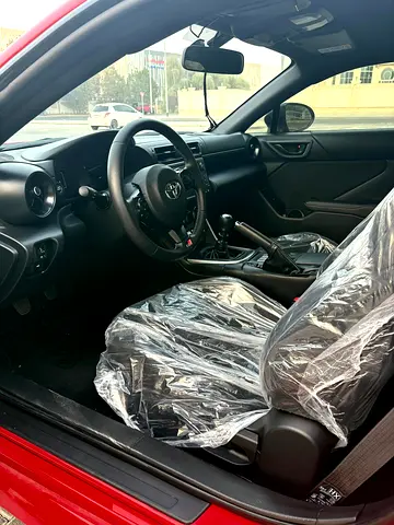 صورة 3 لـ 2024 Toyota GR86